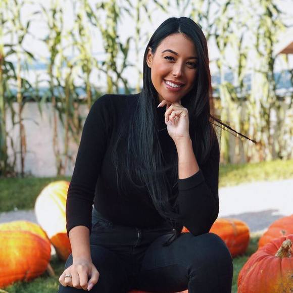 Meet your Posher, Nina - Picture 1 of 1